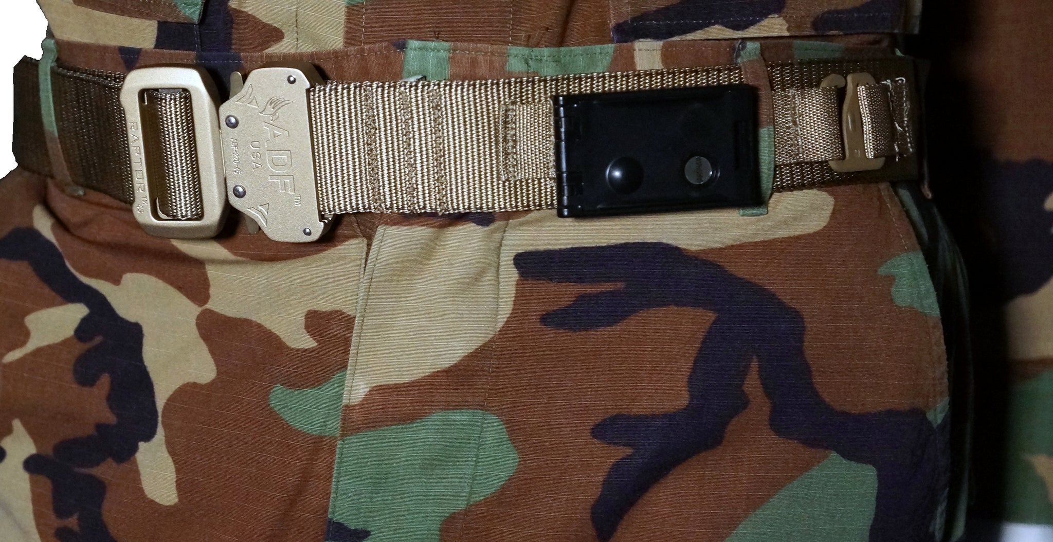 Tan/Coyote DBF Belt: Zoomed-in view of belt showing the TLD securely fitted to belt.